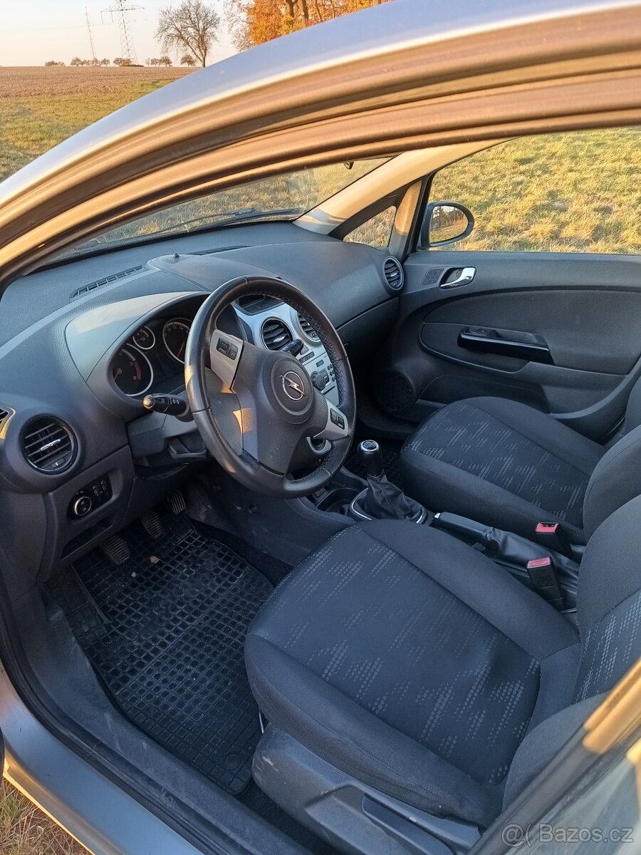 Opel Corsa - 8