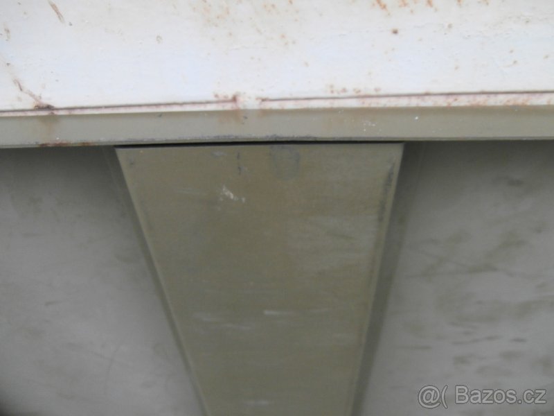 Trezor skříňový Kovona náhradní díly - police za 500 kč - 8