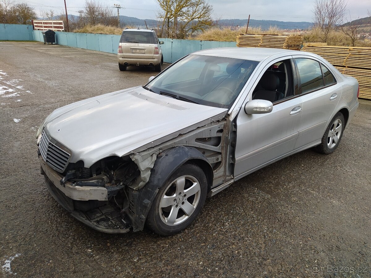 Mercedes-Benz w211 270cdi 320cdi 200K náhradní díly - 8