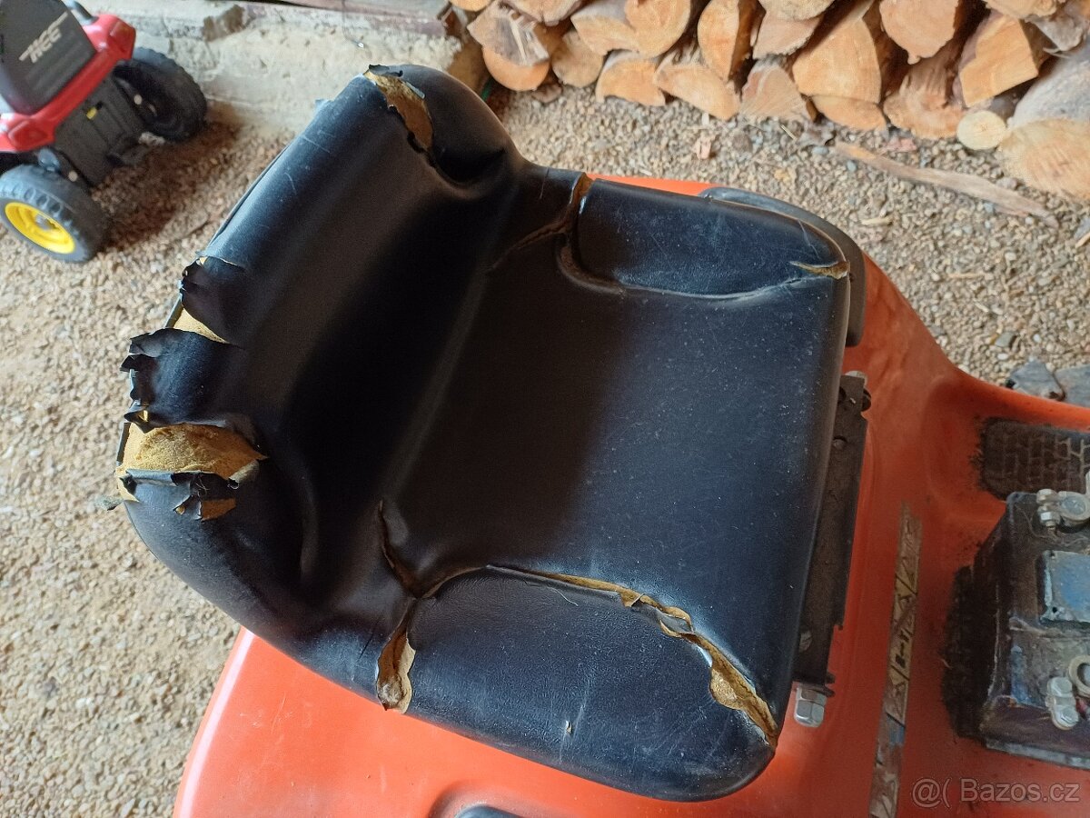 Zahradní traktor - 8