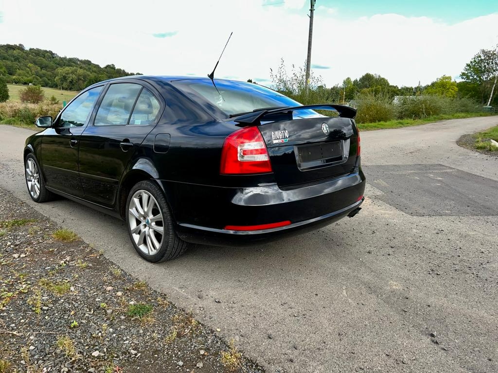 Škoda Octavia 2 RS sedan 2.0TFSI 147KW BWA GVT LF9R 2006 - 8