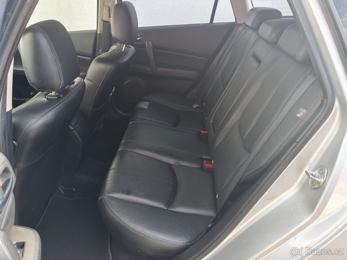 Mazda 6 2.2 D , 120 kW nafta, 2011 - 8