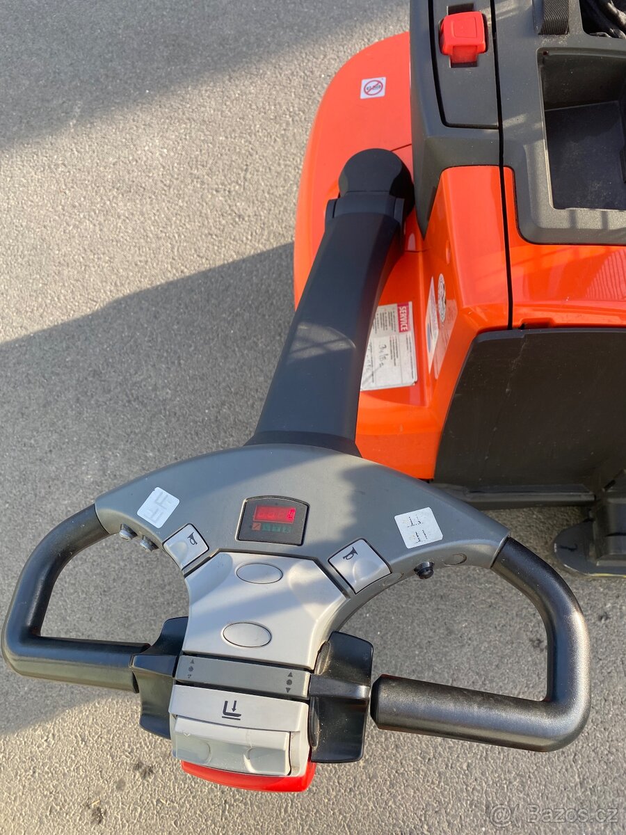 VZV TOYOTA 1,6 t , + BTV bobek s mech úchopy posuv - 8