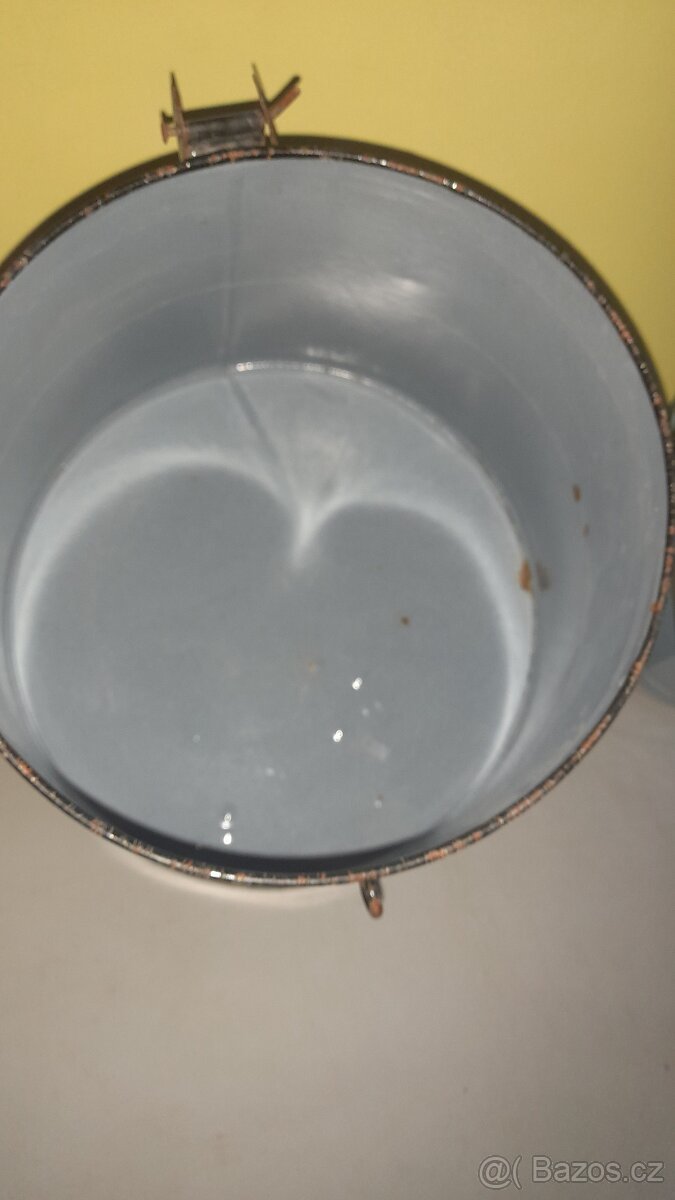 Nádobí fasky kýble - 8