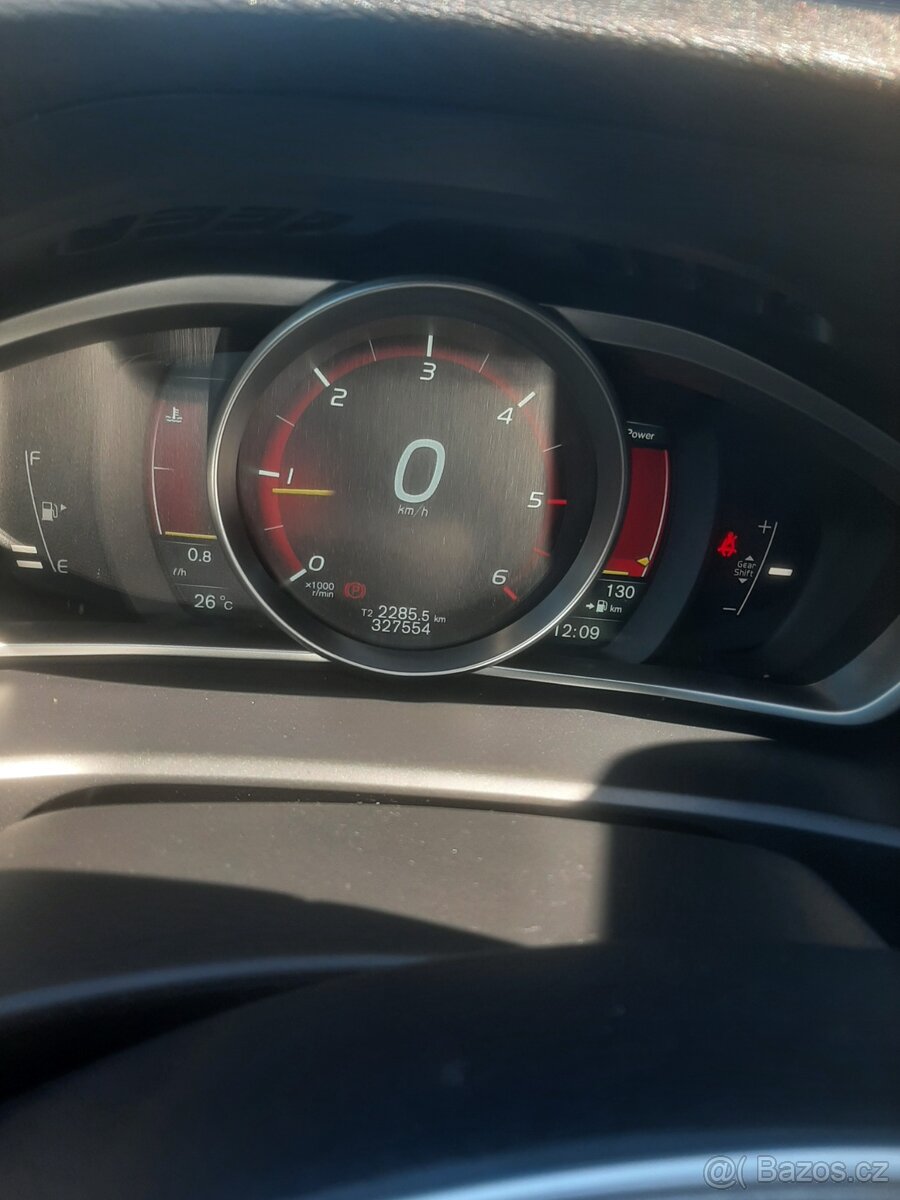 Volvo V40 D2 1.6.tdi 83 kw - 8