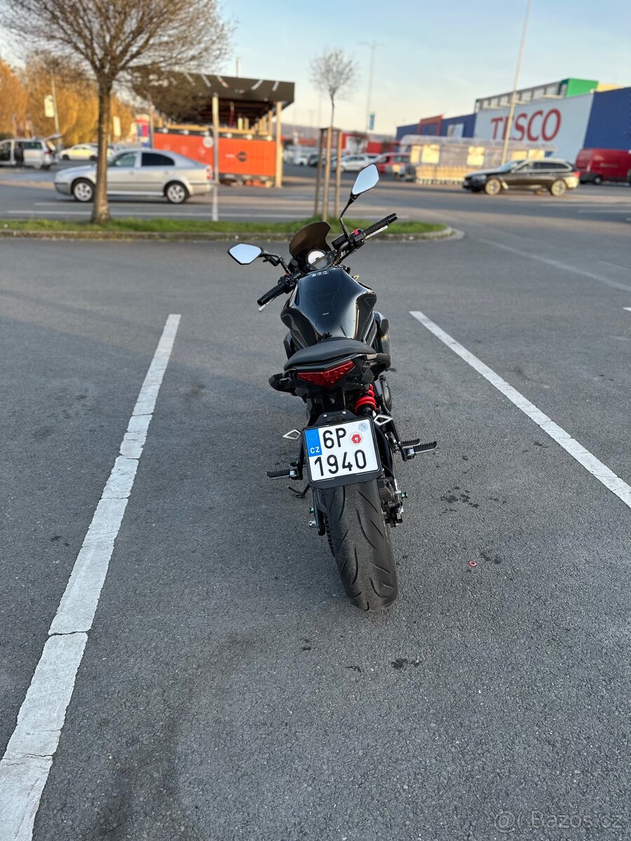 Kawasaki Er-6N ABS - 8