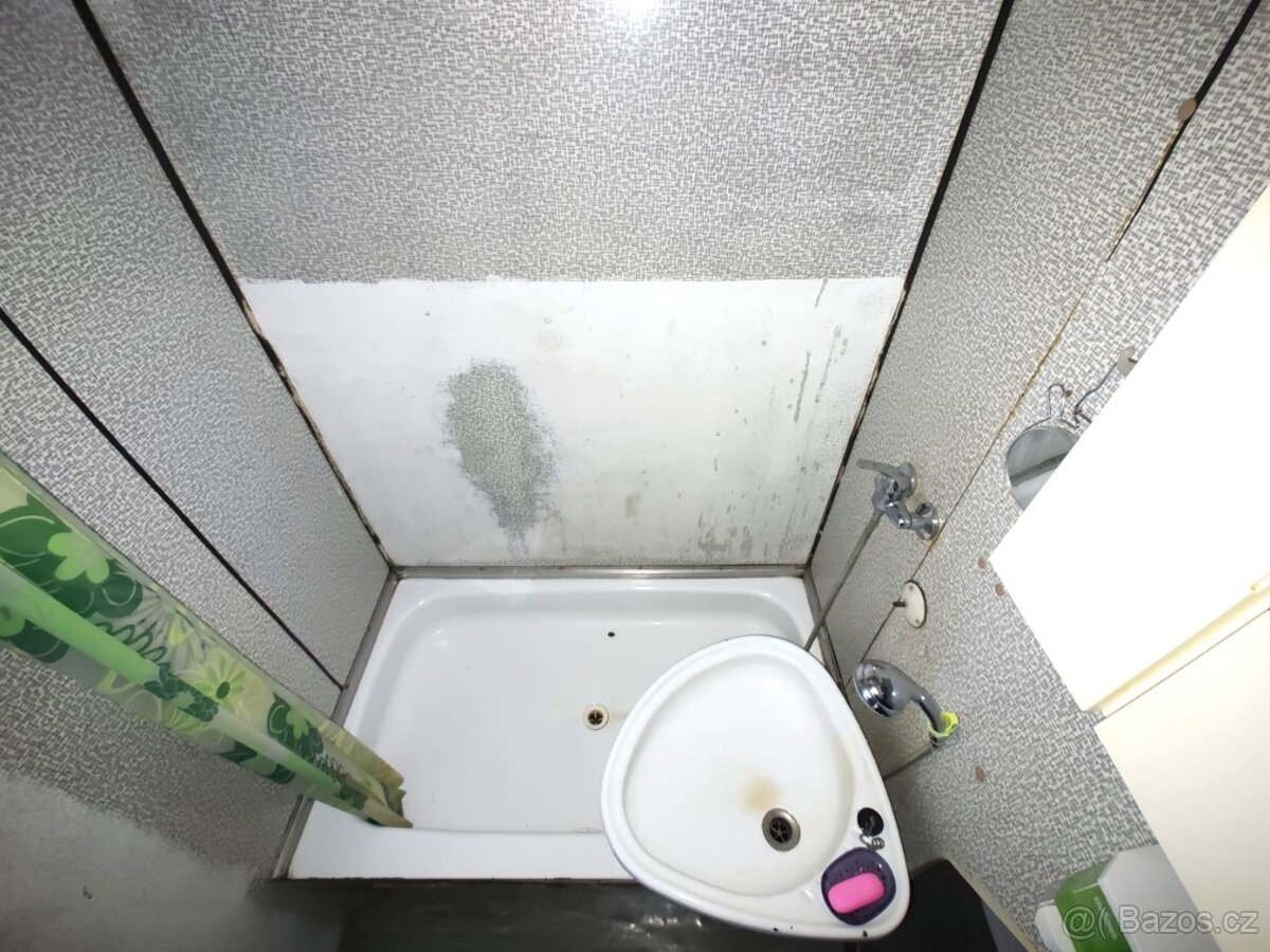 Pronájem bytu 2+1 51m², ul. Bezručova, Chomutov - 8