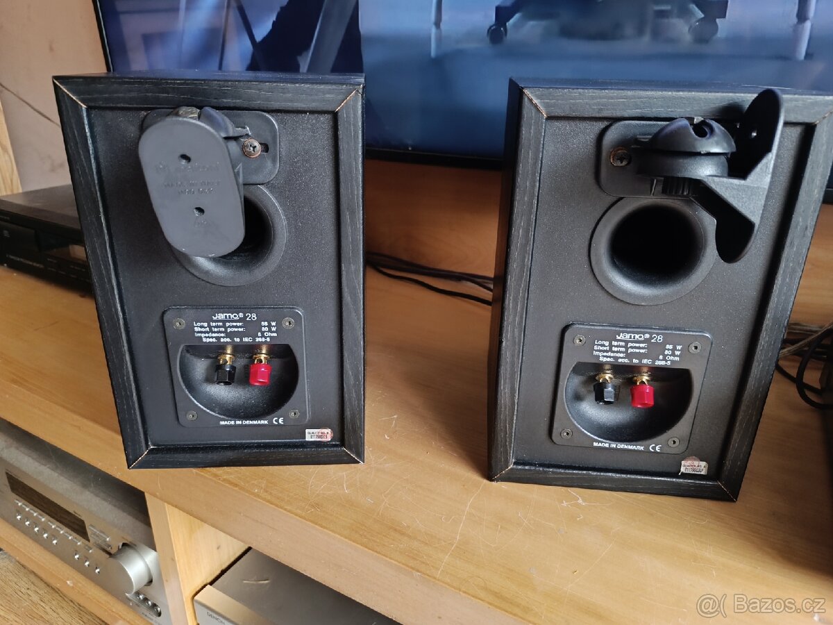 Repra Jamo 28 + zdarma kabely cu 2x2,5 - 8