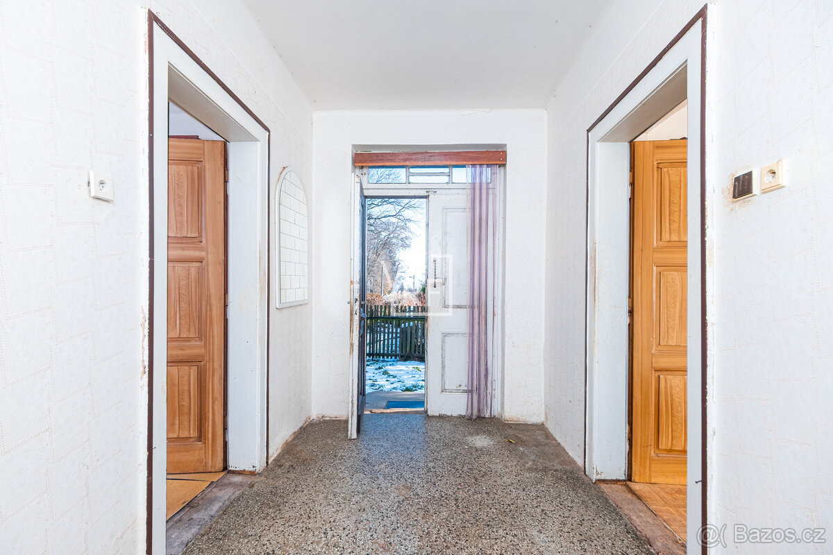 Prodej rodinného domu v obci Osice - Polizy - 8