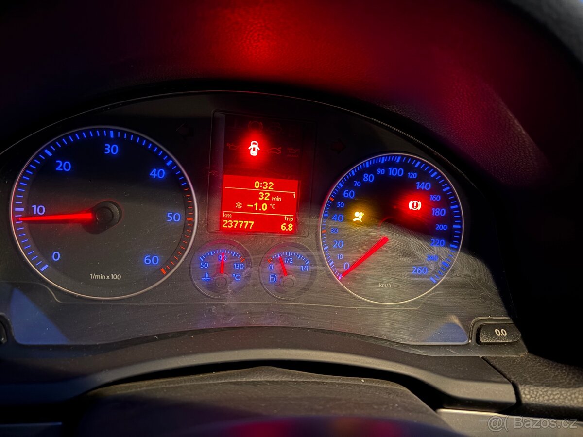 VW Golf V 2.0 TDi 4motion 4x4 - 8