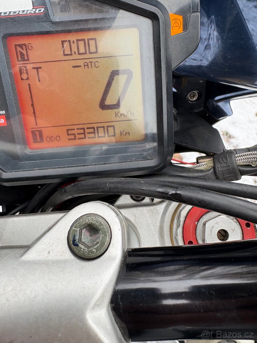 Aprilia Dorsoduro 1200 - 8