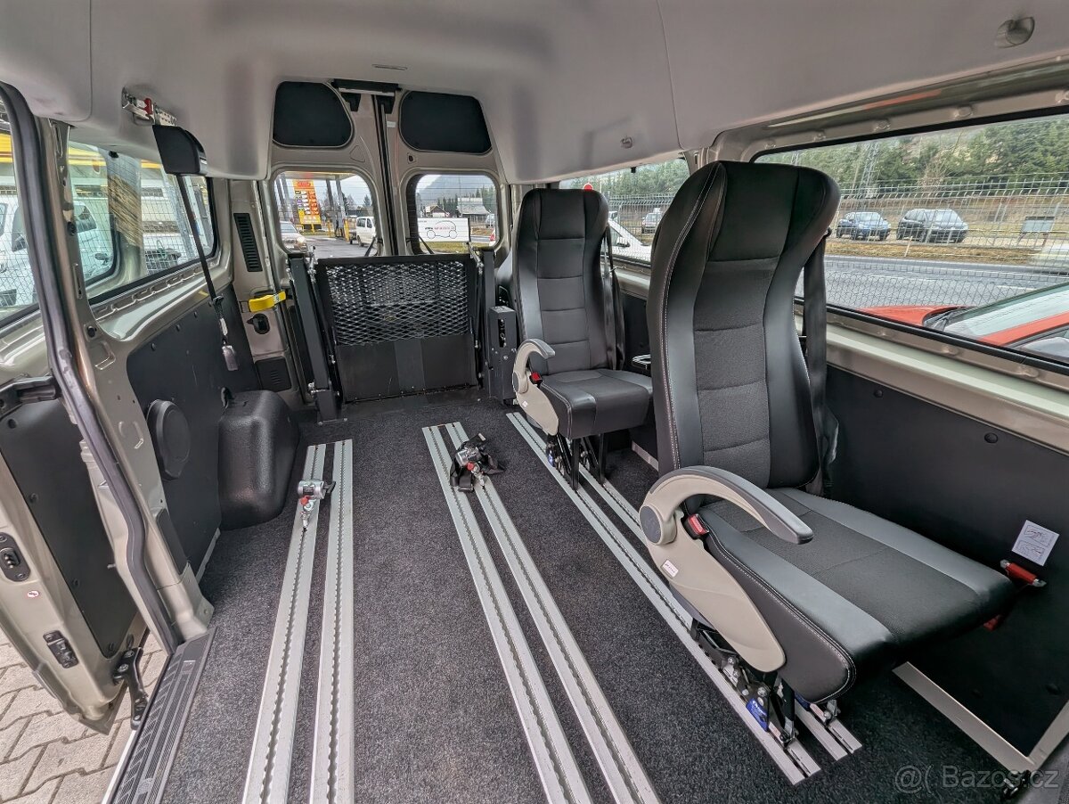 Ford Transit Custom 2.0EcoBlue ÚPRAVA PRO VOZÍČKÁŘE, LONG - 8