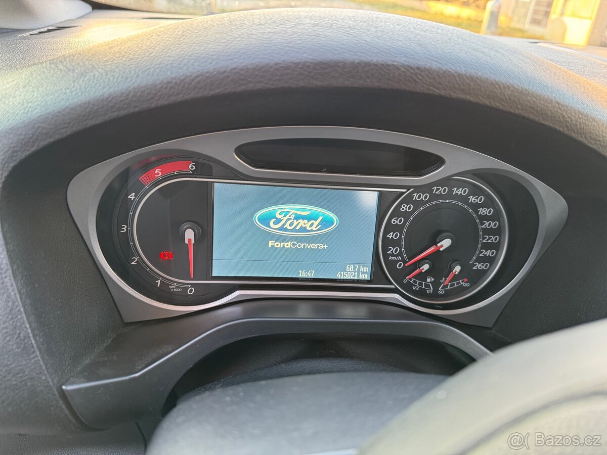 Ford Galaxy - 8
