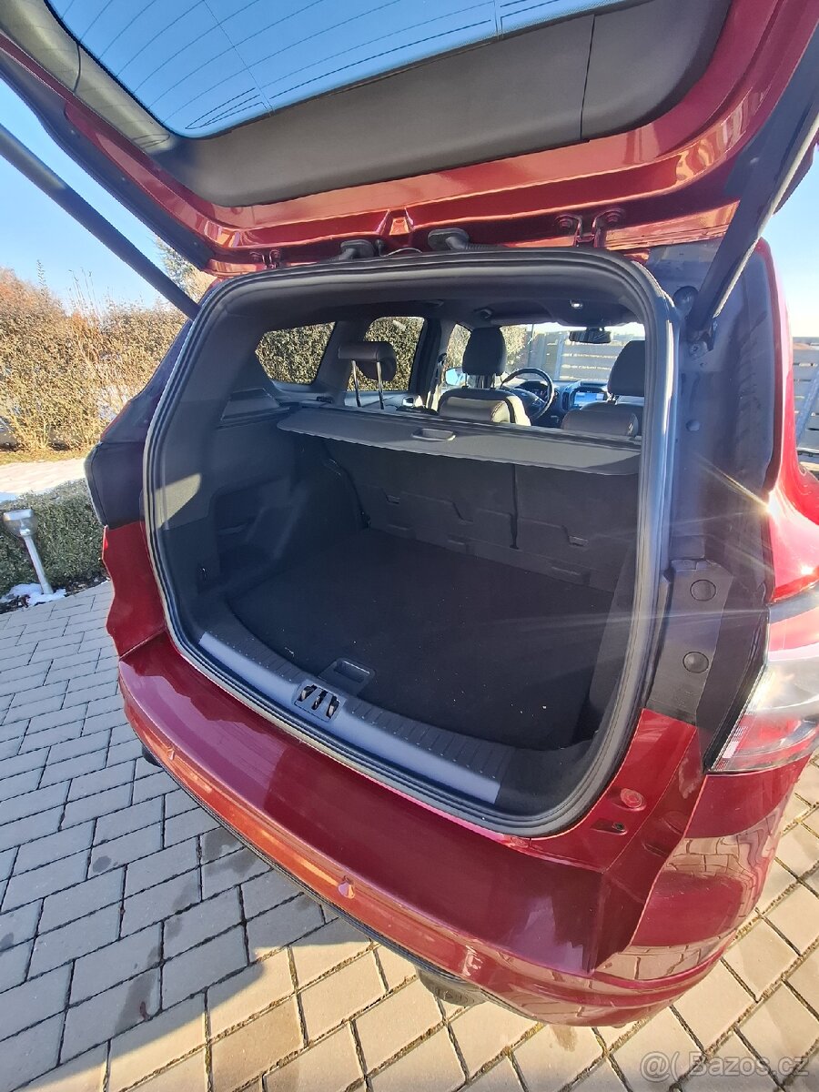 Ford Kuga ST,2,0 TDCI,132 kw,4x4 - 8