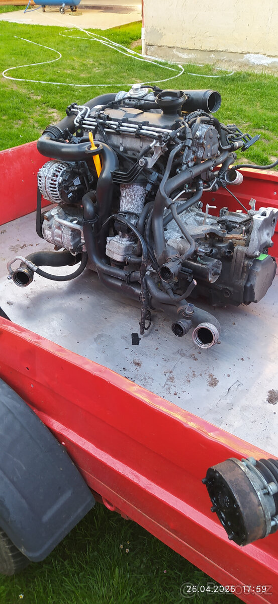 MOTOR OCTÁVIA 2 - 8