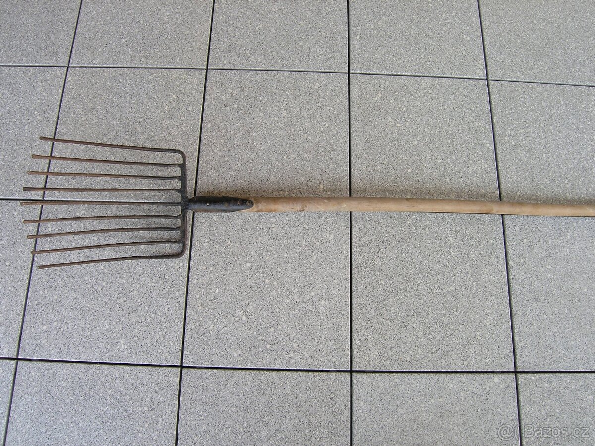 Zednické a další nářadí - 8