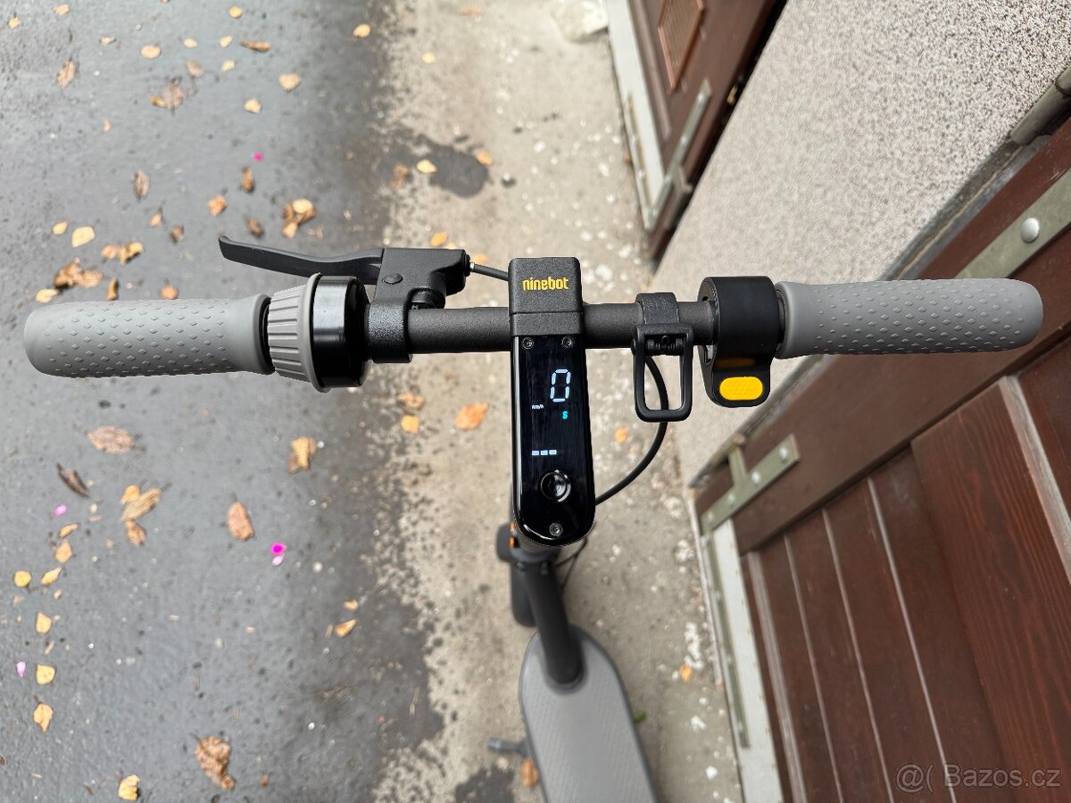 Elektrická koloběžka Segway Ninebot MAX G30 II, jako nová - 8