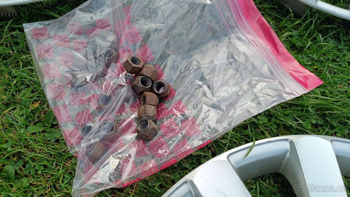 Sada zimní kola+disky na Ford Focus II. generace - 8