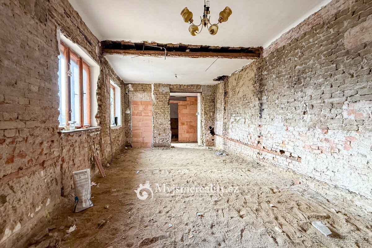 Prodej rodinného domu 340 m², Jaroslavice, ev.č. LU2525 - 8