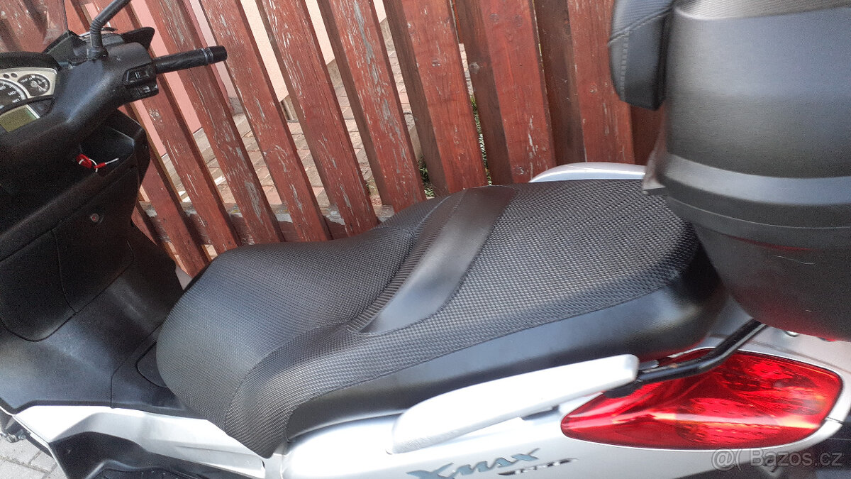 Yamaha X-Max 125 - 8
