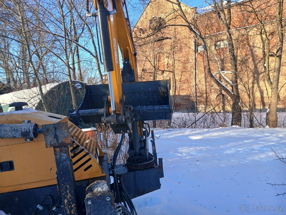 Traktorobagr Digger wz22-15. Nakladac - 8