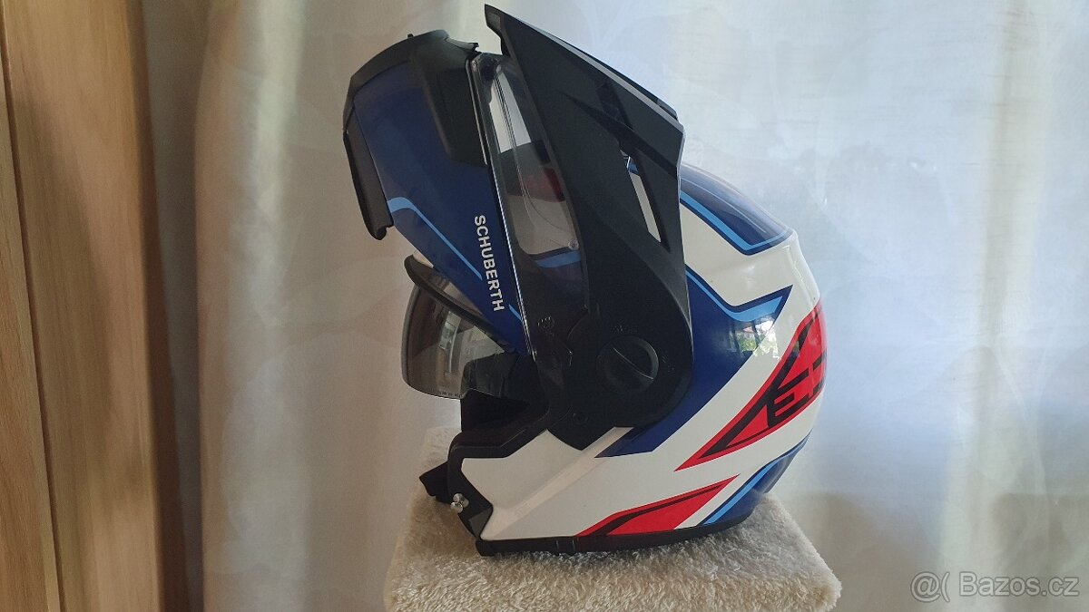 Nabízím super vyklápěcí helmu Schuberth E1 Endurance - 8