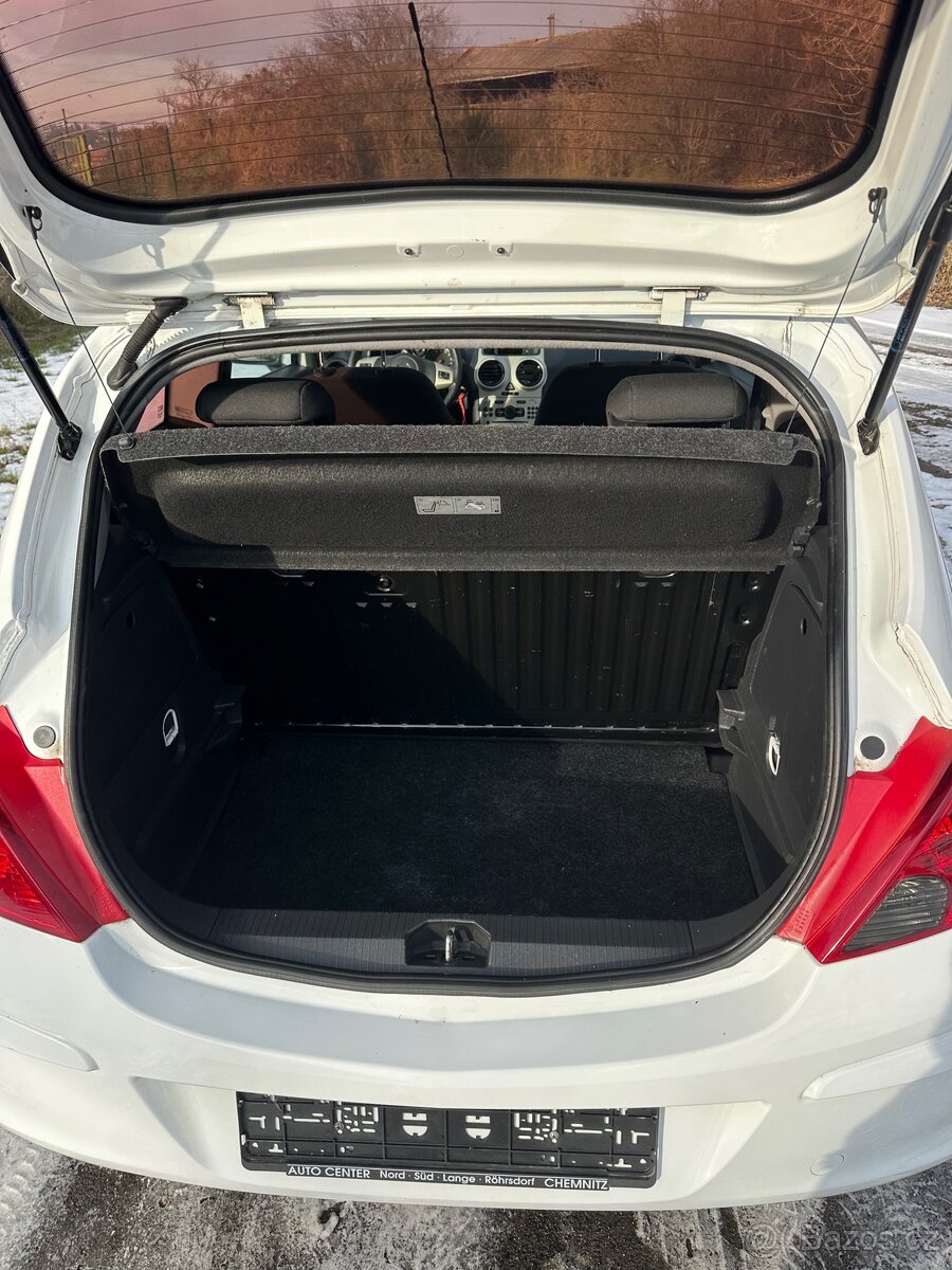 Opel Corsa d 1.2 benzín 59 kW 132 TKM bez investic - 8