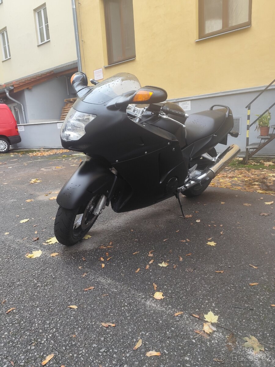 Honda CBR 1100 Blackbird - 8