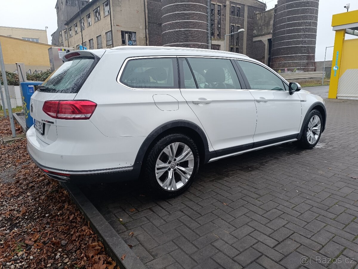 VW Passat Alltrack 4x4 140kw - 8