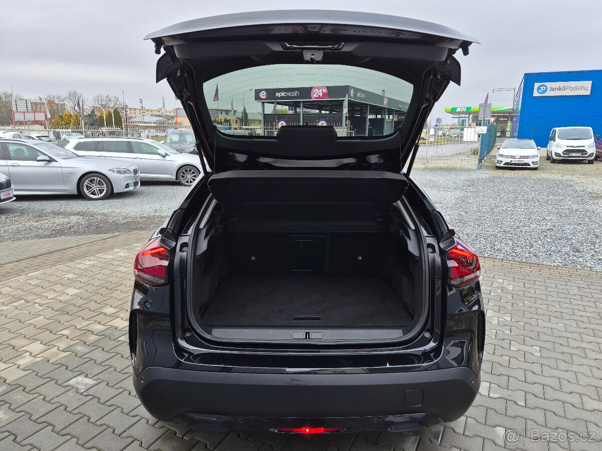 Citroën ë-C4/100kW/SHINE/DPH/NEZÁV.TOPENÍ/PANORAMA - 8