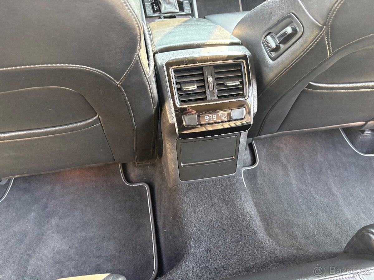 Škoda Superb combi 3 2019 - 8