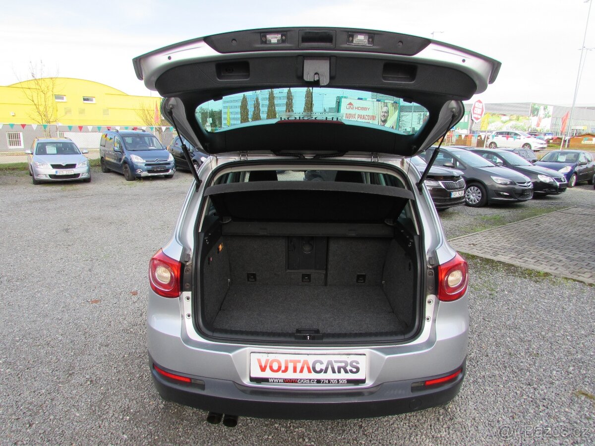 Volkswagen Tiguan 2.0 TDi 103kW DSG 4x4, Serviska, nová STK - 8