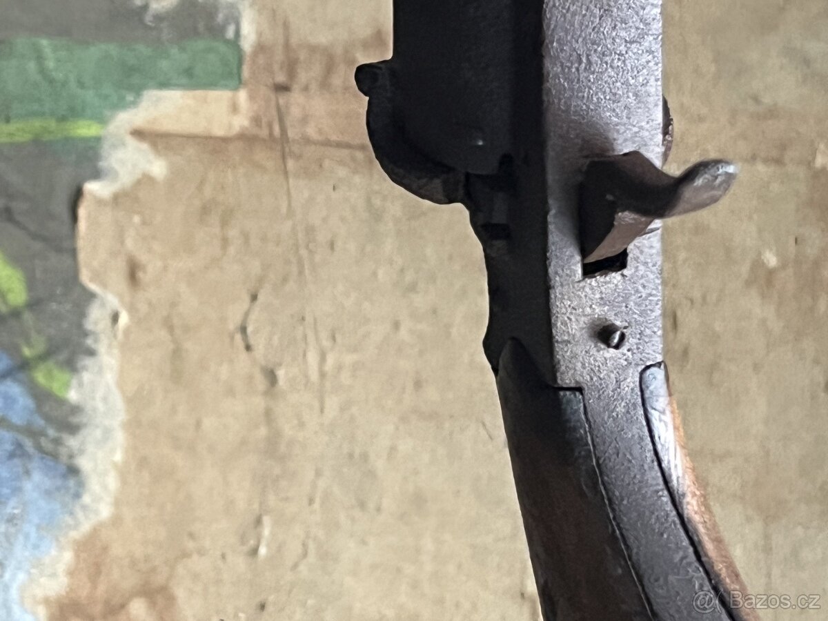 Starý revolver Lefoš - 8