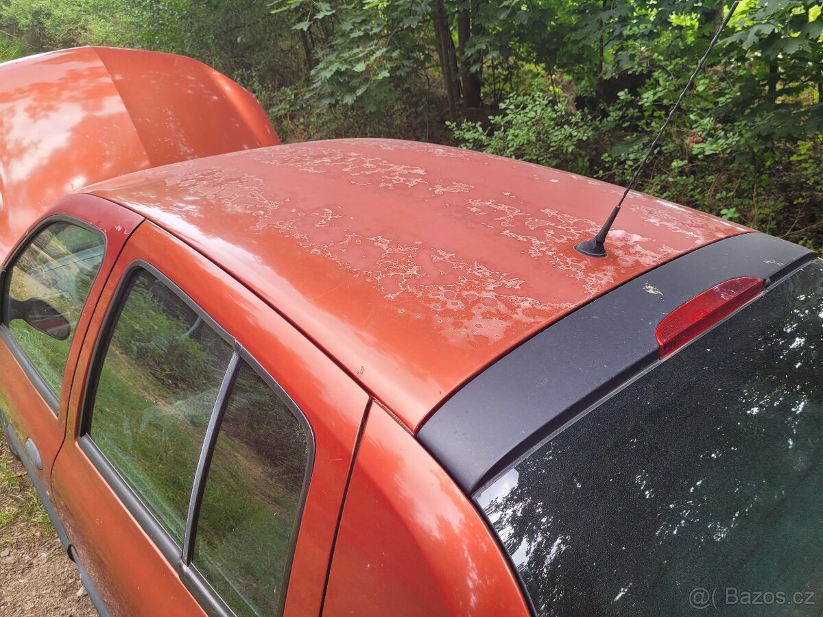 Renault Clio 1,2 - 8