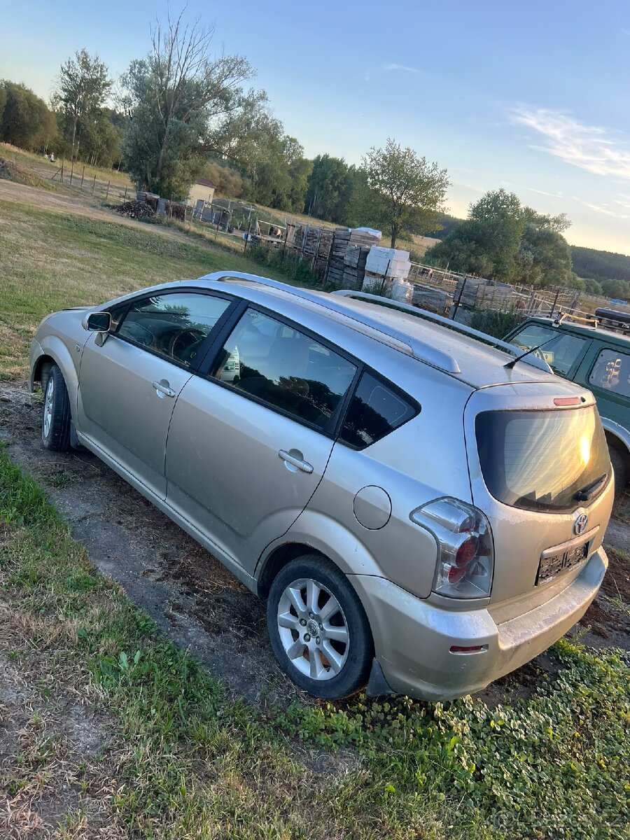 Toyota Corolla verso 1.8VVTI - 8