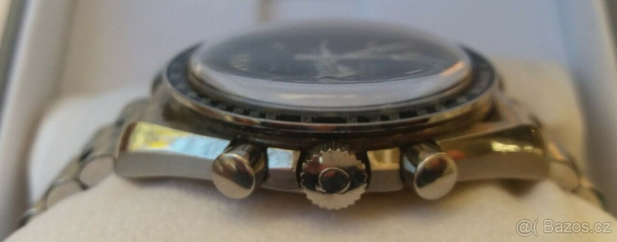 OMEGA Speedmaster Professional Moonwatch Apollo 11, skleněné - 8