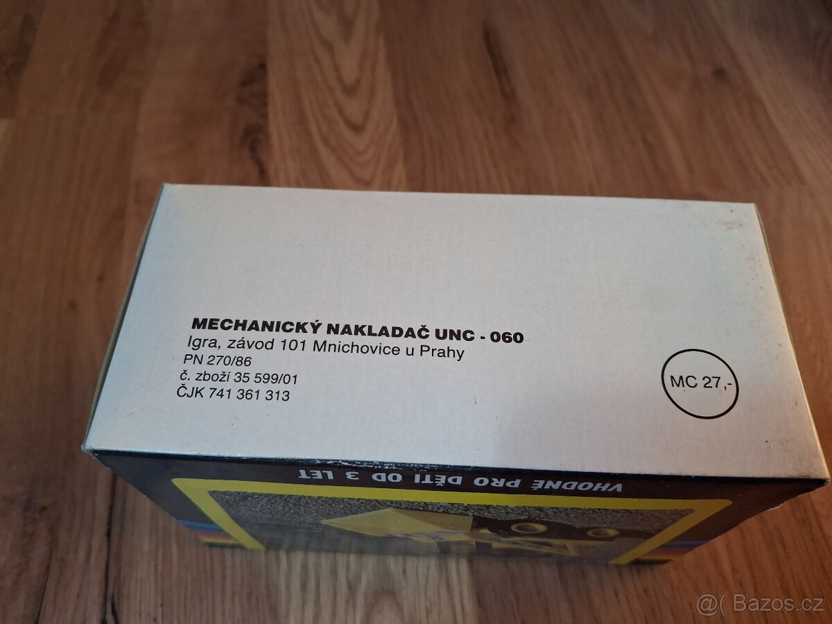 Igra retro nakladač UNC - 8