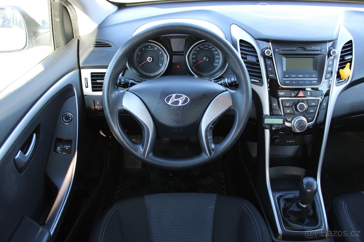 Hyundai i30, 1,4i 73KW, 1.maj.,ČR,serviska, r.v. 2015 - 8