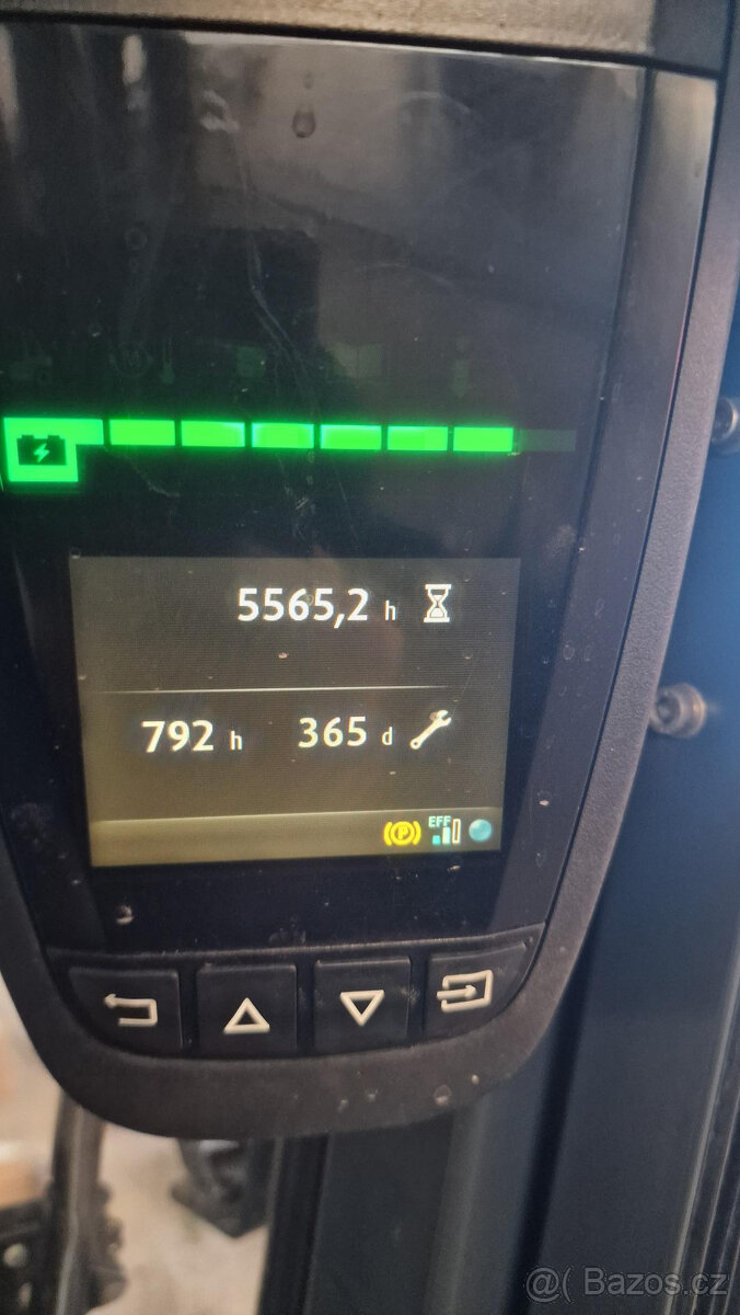 Linde E30, vysokozdvižný vozík VZV - 8