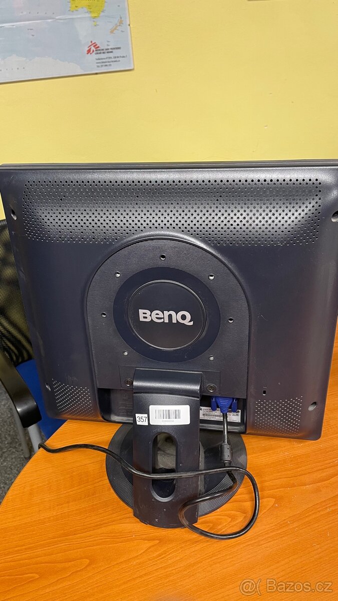 LCD monitor Benq 17 s reproduktory - 8