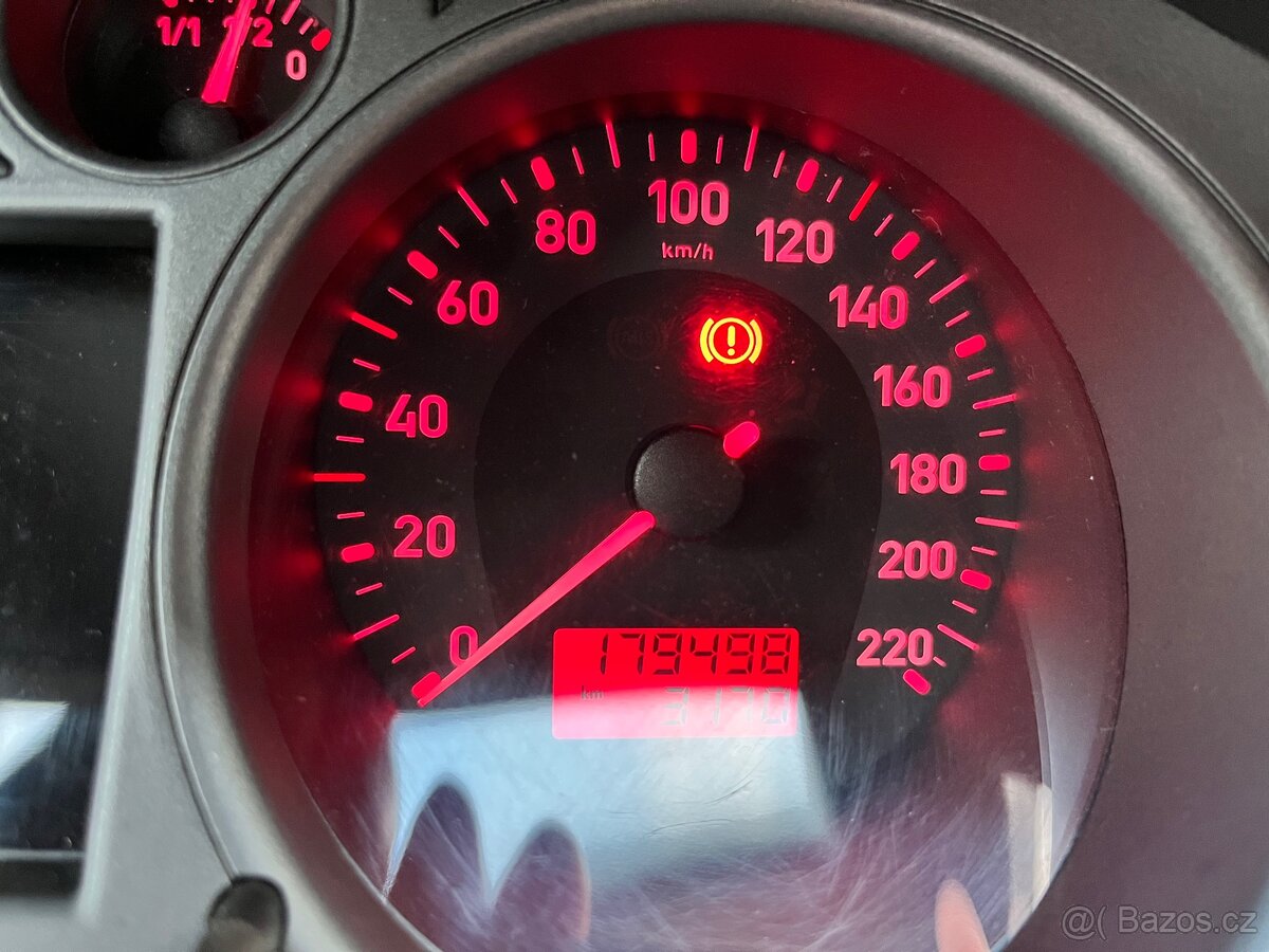 Seat Ibiza Sport 3.dv. 1,4MPI 74kW - 8