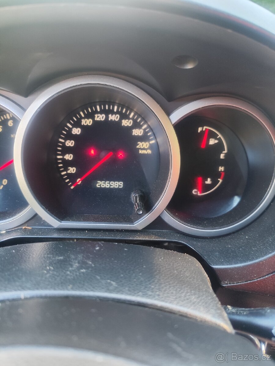 Suzuki grand Vitara 2l. Benzín 103kw 2006 - 8