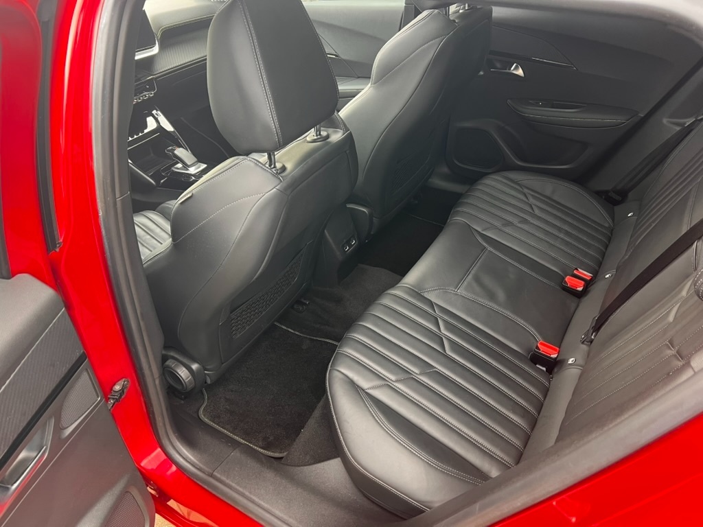 Peugeot e-2008 GT, tempomat, kůže, 18" alu, DPH - 8