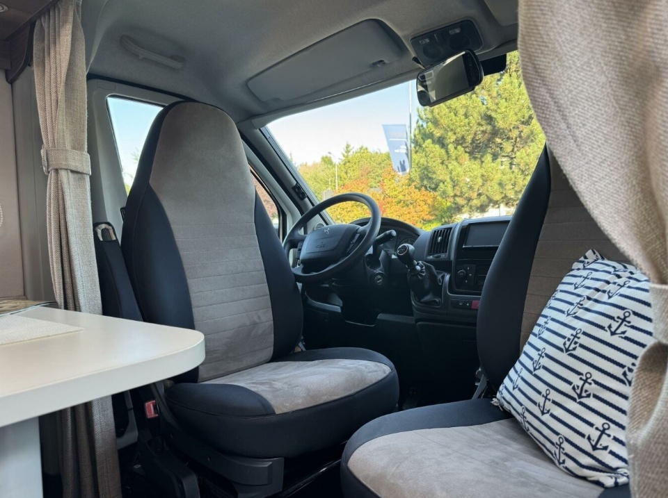 Peugeot 3.0 Globe-Traveller Voyager X - 8