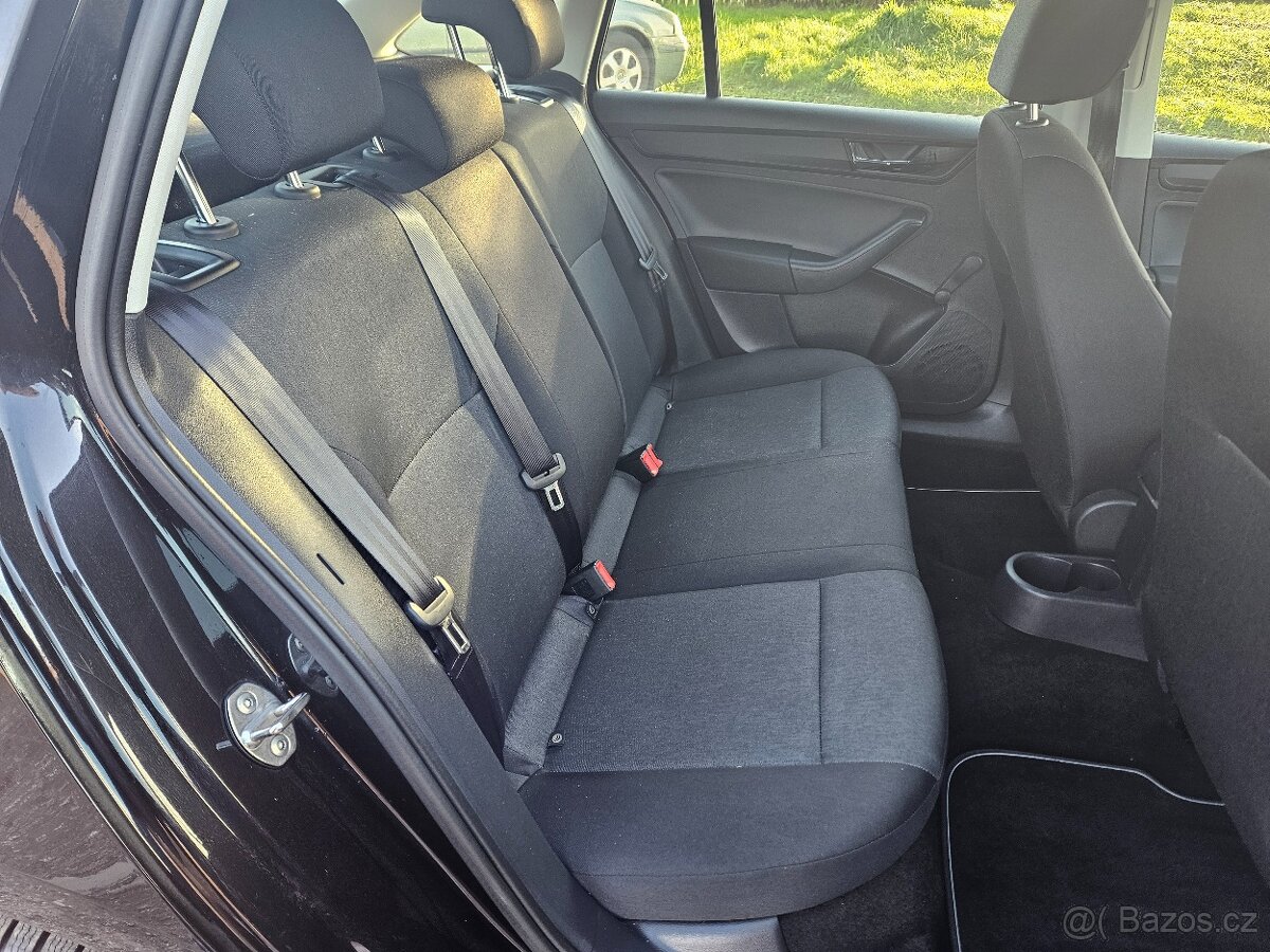 Škoda Rapid spaceback nové pneu a STK - 8