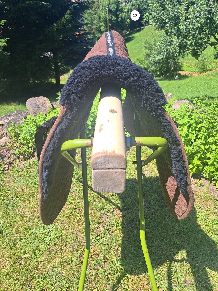 Rozprodej vybavení na koně / jezdce - část první - 8