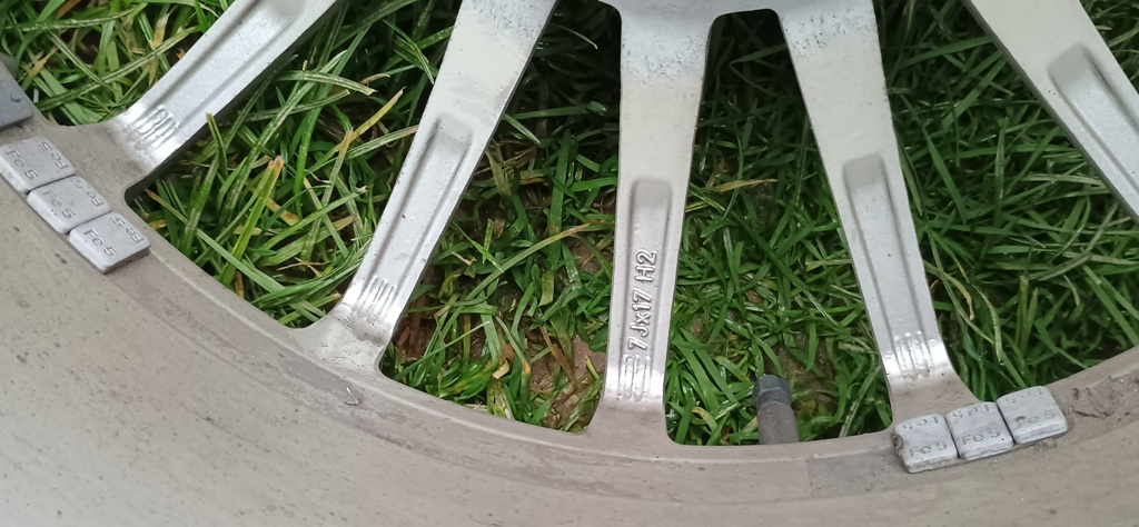 Prodám alu kola na AR147 - 8