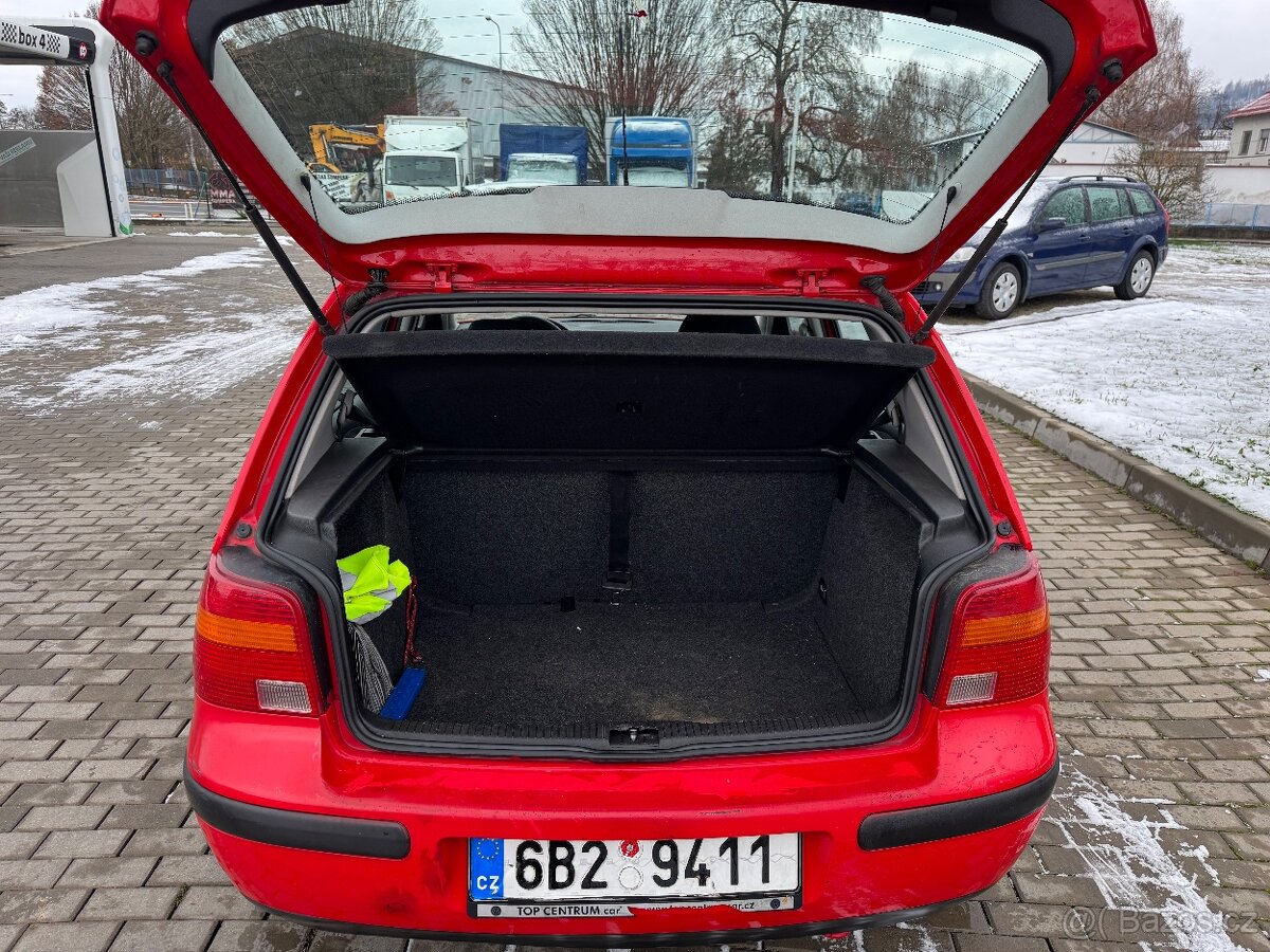 VW Golf 4 1,4i 55kW, NOVÁ STK - 8