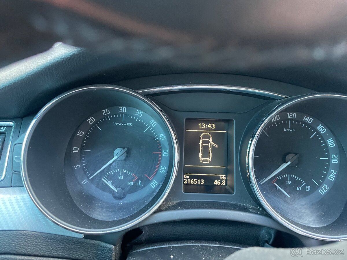 Škoda Superb 2.0 TDI - 8