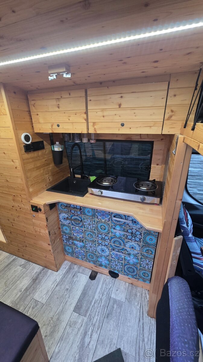 Prodám : Obytné Iveco Daily L4H3 - 8